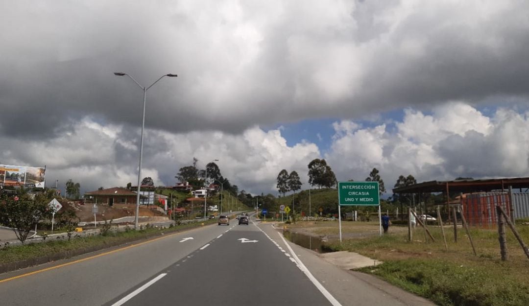 Todos los días escuche la información local en Caracol Radio 6:48, 7:48,  8:45 y 945 a.m. 