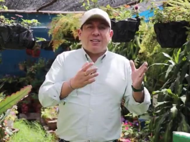 El gobernador de Boyacá, Carlos Amaya, publicó un video en sus redes sociales. Imagen | Captura de pantalla de @CarlosAmayaR