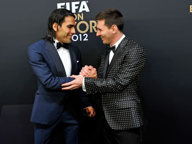 Radamel Falcao y Lionel Messi.  (Photo by Harold Cunningham/Getty Images)