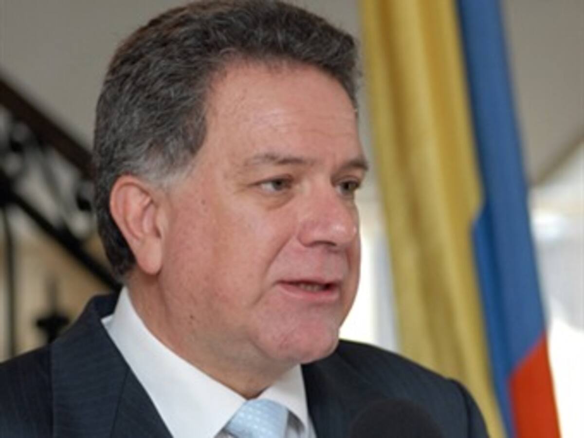 'La reelección es una realidad política por la que hay que trabajar': Luis C. Restrepo