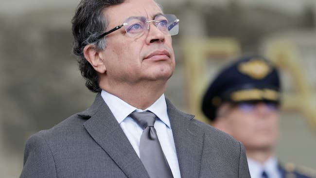 AME8585. BOGOTÁ (COLOMBIA), 03/07/2025.- Fotografía de archivo del 11 de marzo de 2025 del presidente de Colombia, Gustavo Petro, en Bogotá (Colombia). Petro deseó este jueves "la mejor de las suertes" a Laura Sarabia, quien durante meses fue su principal alfil político y hoy renunció como ministra de Relaciones Exteriores. EFE/ Carlos Ortega