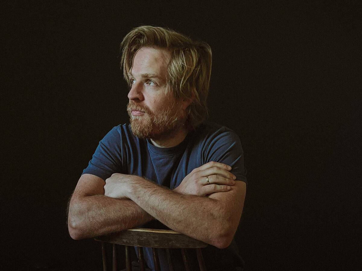 Miguel J. Vélez, del cine a la literatura con “Tres reinas”