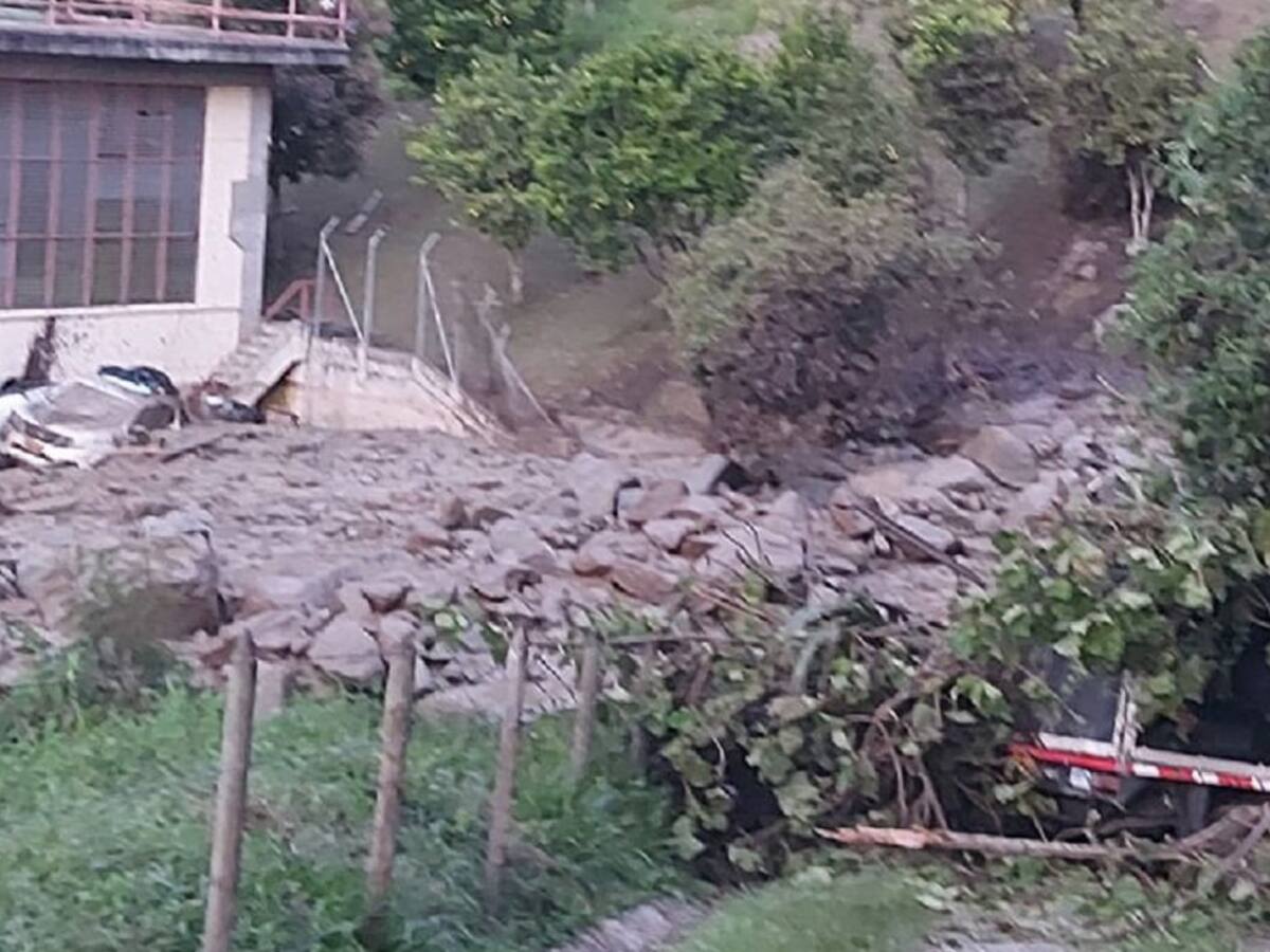 La ruptura de un tubo en una microcentral generó una avalancha en Sonsón
