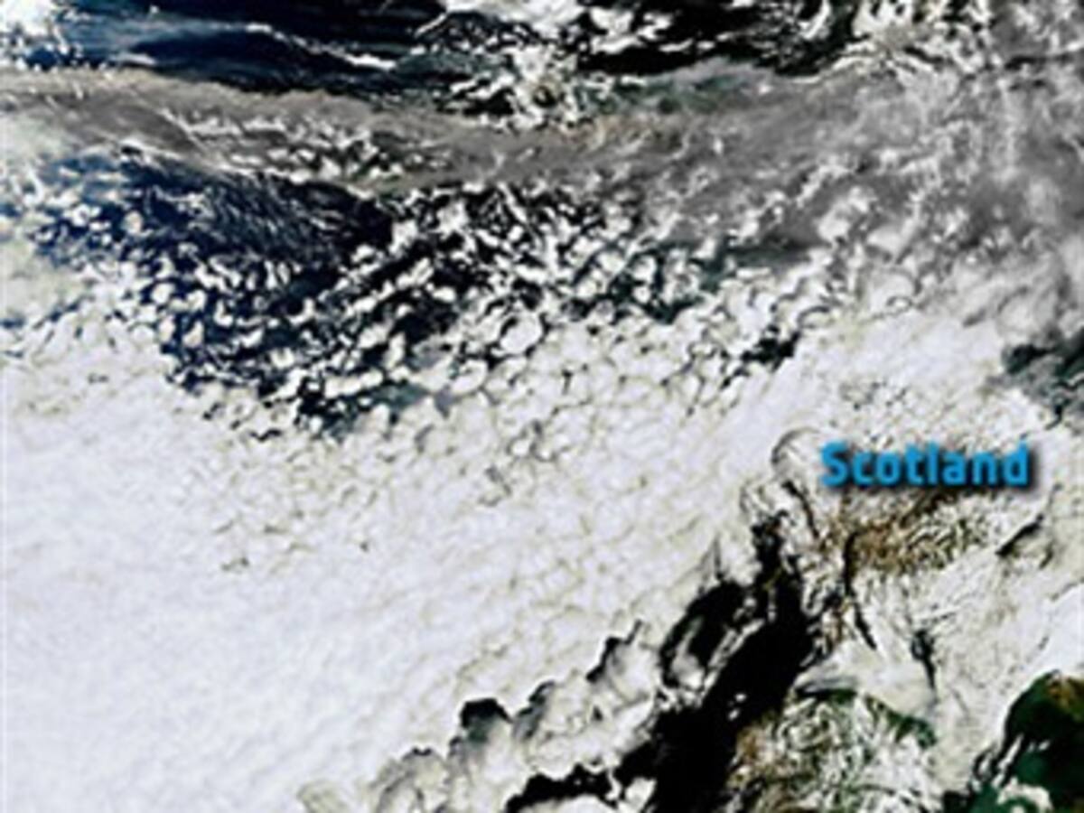 La ceniza de un volcán islandés siembra el caos en el tráfico aéreo europeo