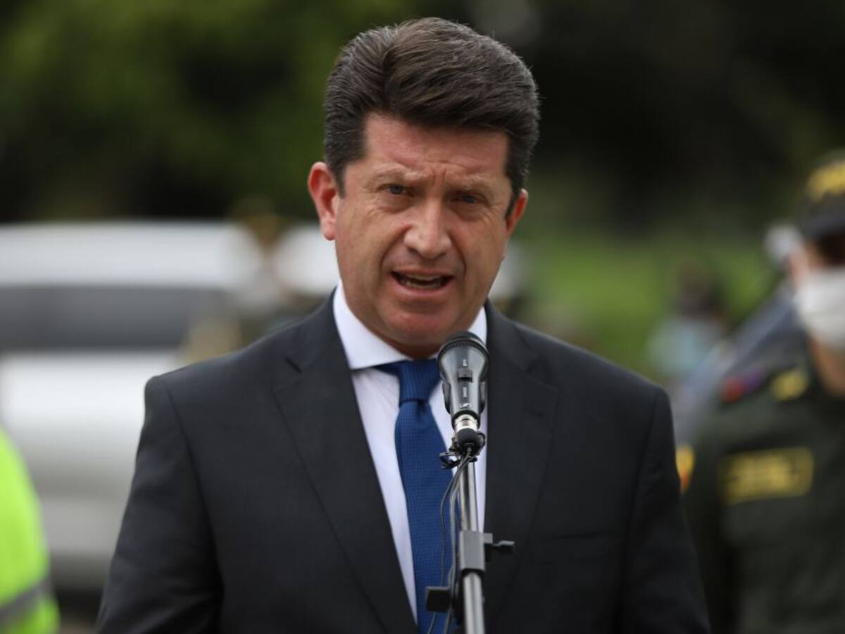 FLIP: MinDefensa fingió ciberataque para atacar a críticos