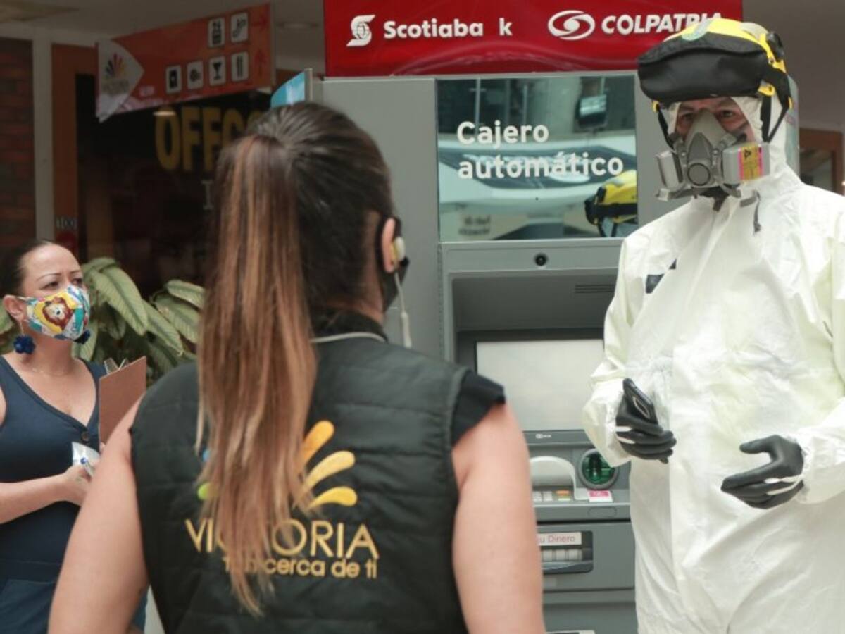 Policía realiza control de COVID-19 en zona céntrica de Pereira