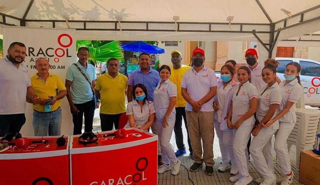 Caracol Radio en el barrio San Felipe 