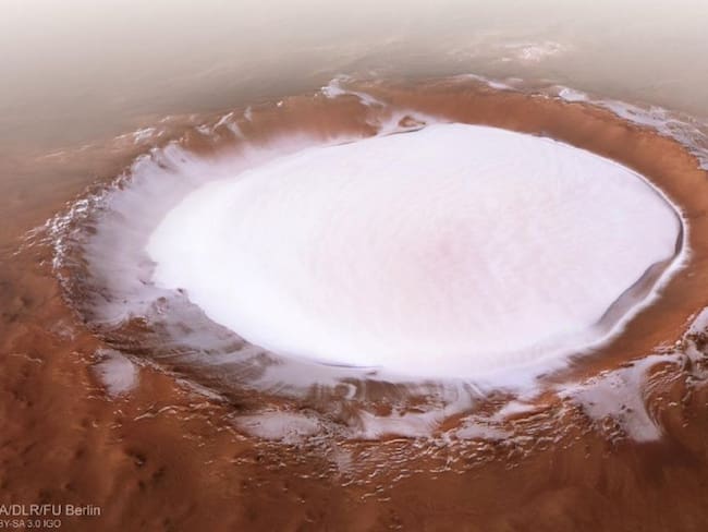 Descubrieron extraordinario cráter de hielo en Marte