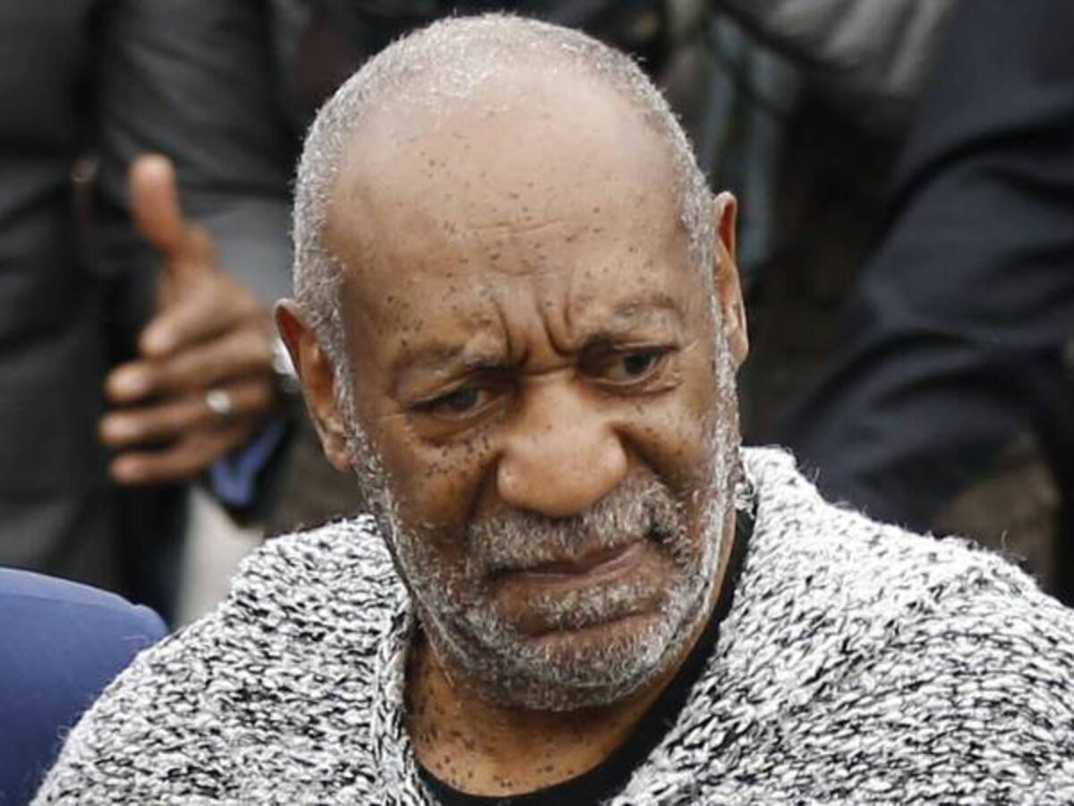 El actor Bill Cosby se libra de dos acusaciones de agresión sexual