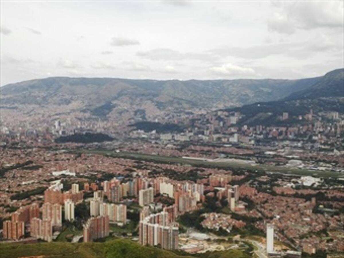 Lucha contra la inseguridad entre prioridades de candidatos en Medellín
