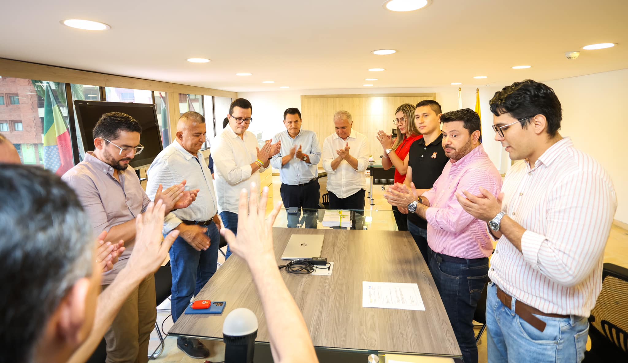 Diputados del Huila solicitan presencia de la presidencia en la región.