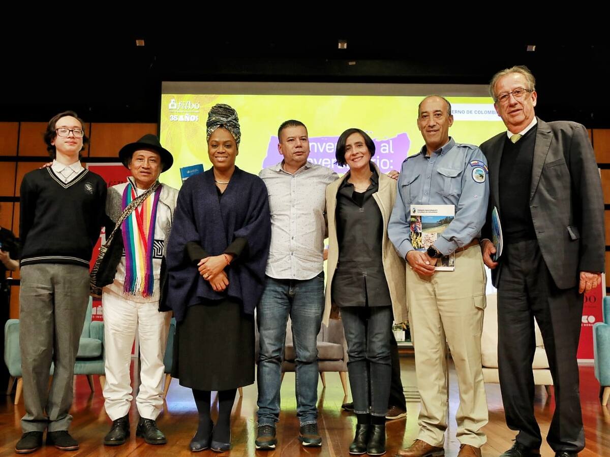 Ministra de Ambiente anuncia debate nacional por la educación ambiental