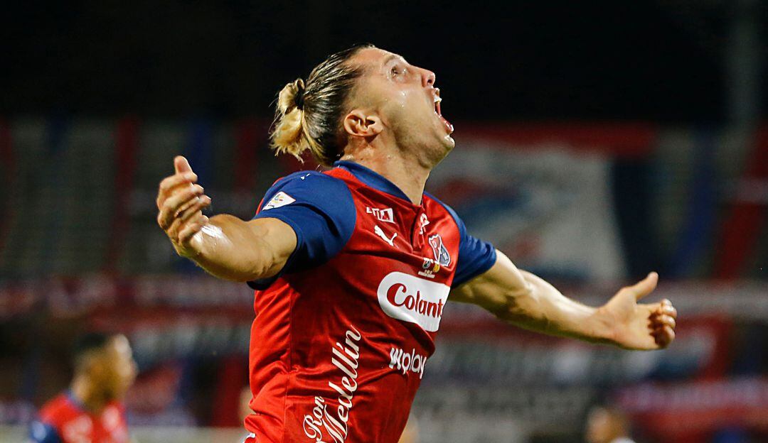 Agustín Vuletich celebrando el gol ante Deportes Tolima en la Copa Colombia.