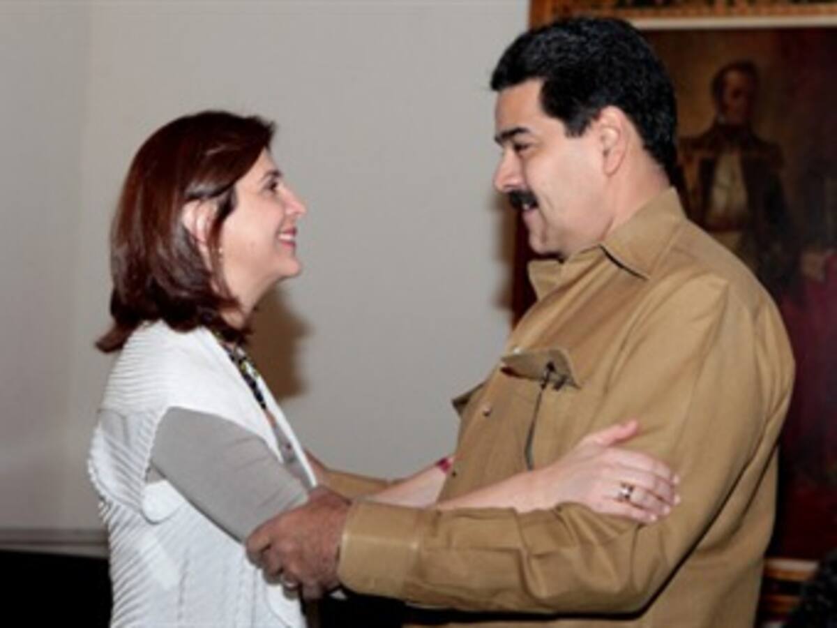 En Venezuela, María Ángela Holguín se reunió con Maduro y Jaua