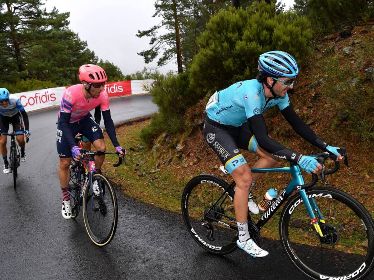 ¿Cuál es la mejor técnica de descenso en la bicicleta?