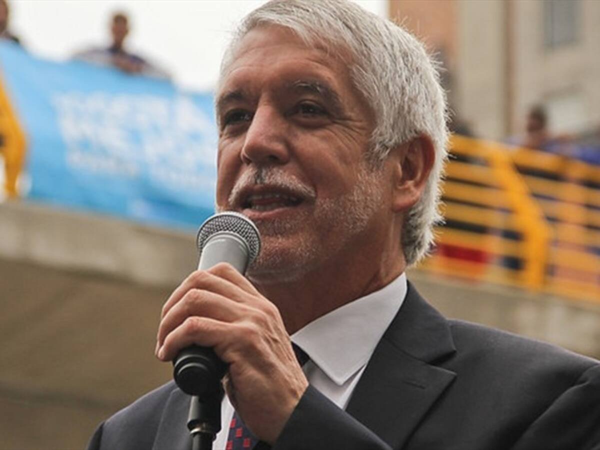 Enrique Peñalosa asegura que Bogotá avanza en los proyectos más ambiciosos del país