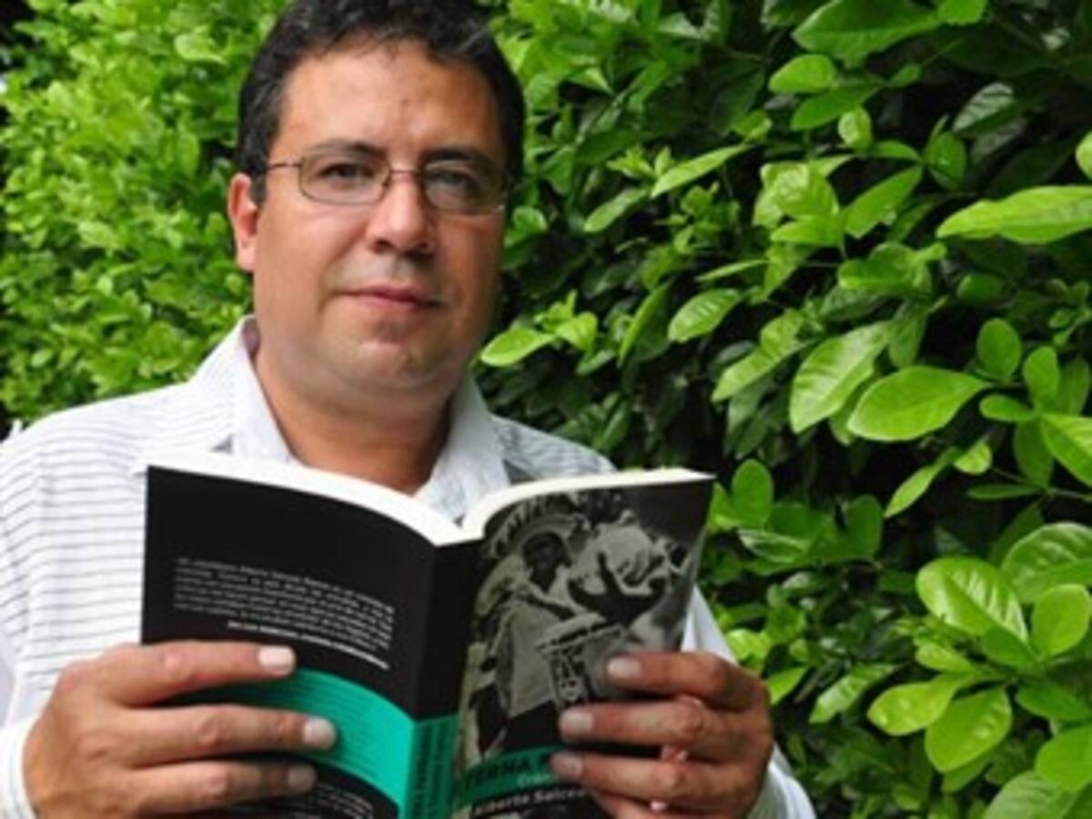 Alberto Salcedo gana el Premio Ortega y Gasset
