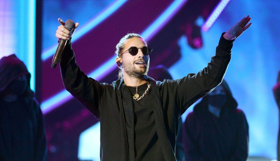 La fuerte predicción de Mhoni Vidente contra Maluma