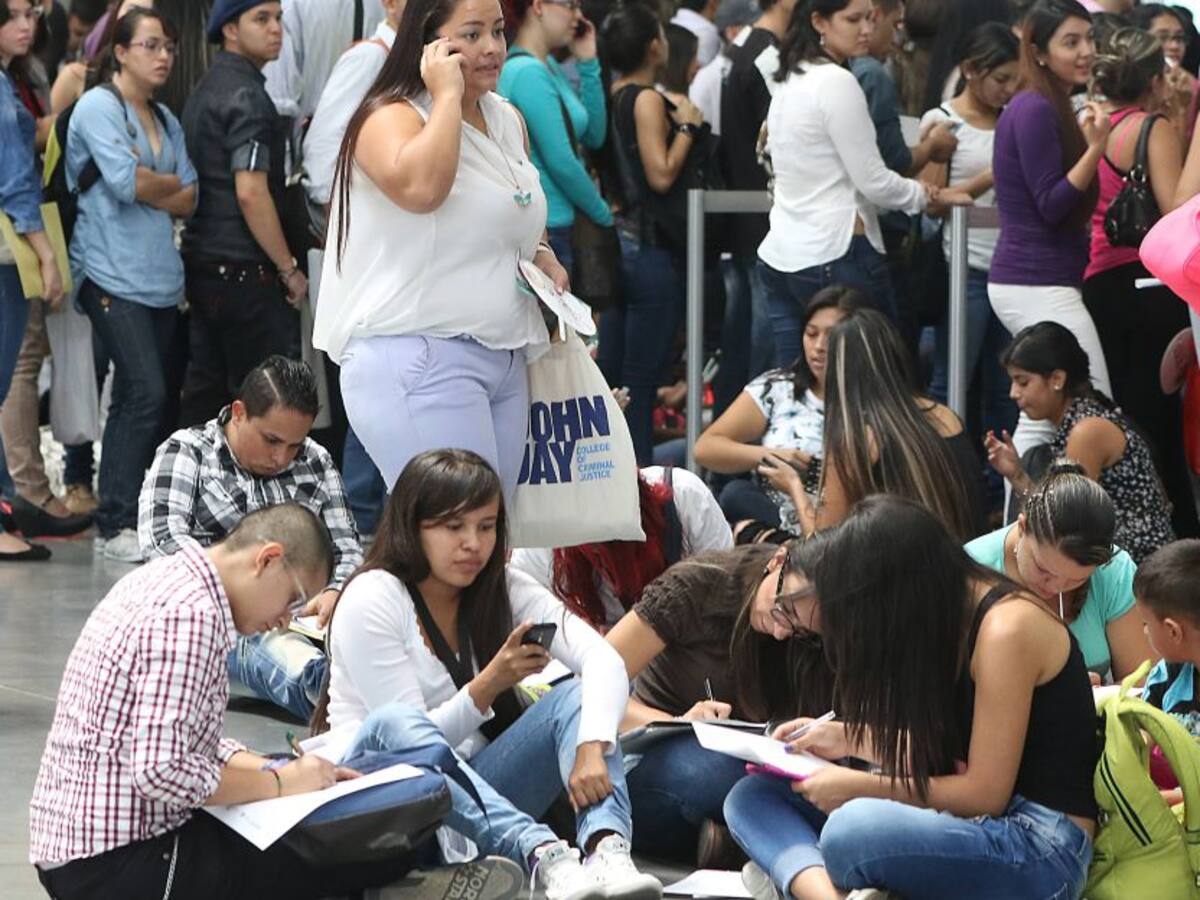 Tasa de desempleo en abril cayó al 11.2%, informa el DANE