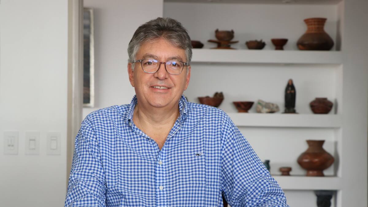 “No se escondan detrás de las cámaras”: Cárdenas insta a Cepeda y De La Espriella a debatir en público