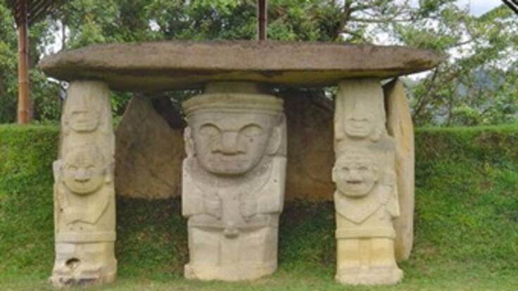 ¿Fueron cambiadas las estatuas del San Agustín por unas de cartón?