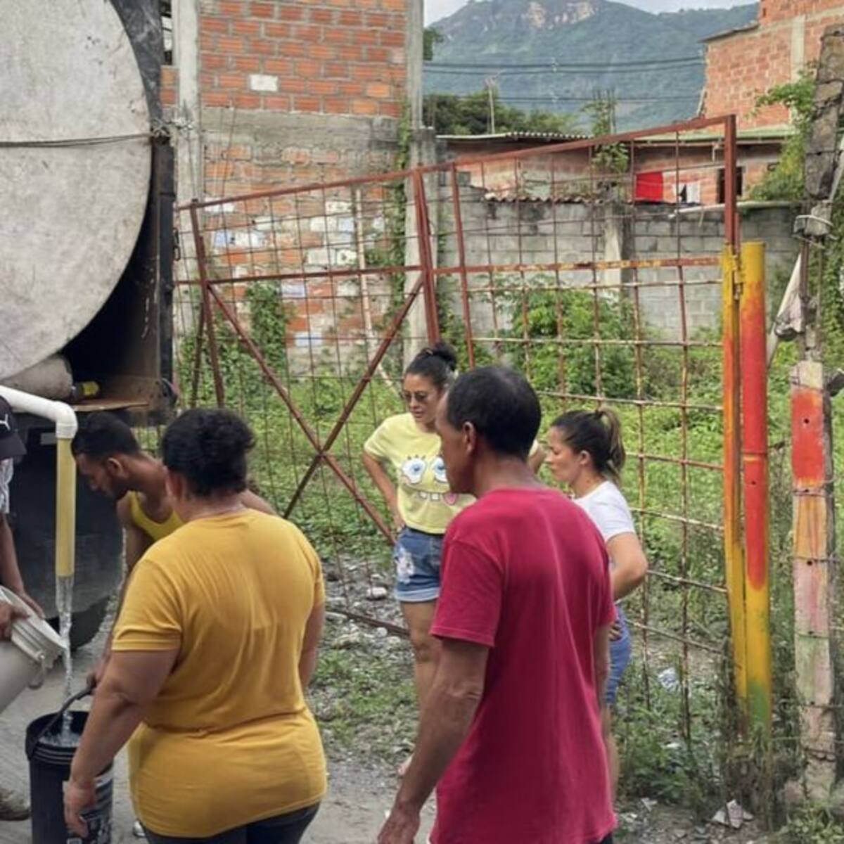 En La Pintada continúan sin restablecer el servicio de agua