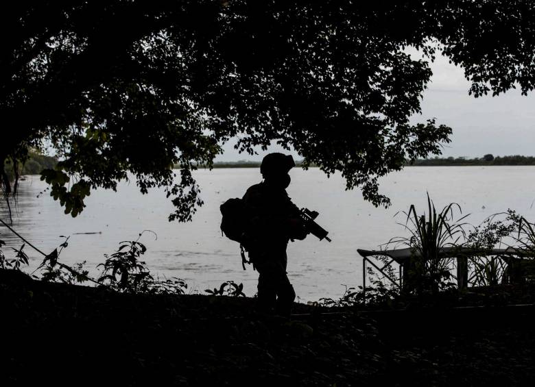 Durante los enfrentamientos dos menores de edad reclutados de manera forzada habrían sido rescatados.