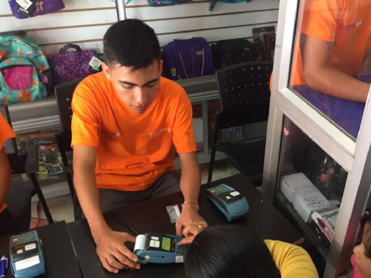 Entregan bonos de alimentación a familias de Magangué, Bolívar