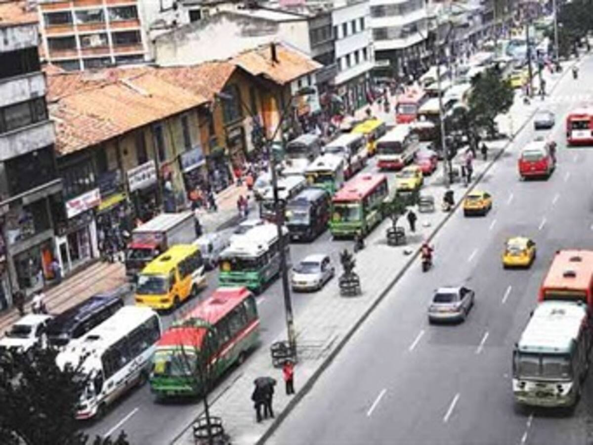Desde este lunes se levanta el ‘Pico y placa’ para buses de servicio público
