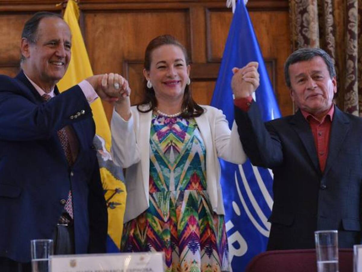 Congresistas creen que renuncia de Restrepo no traerá complicaciones en diálogo con Eln