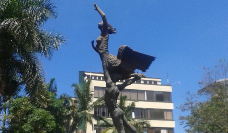 Los reparos son por los presuntos sobre costos.