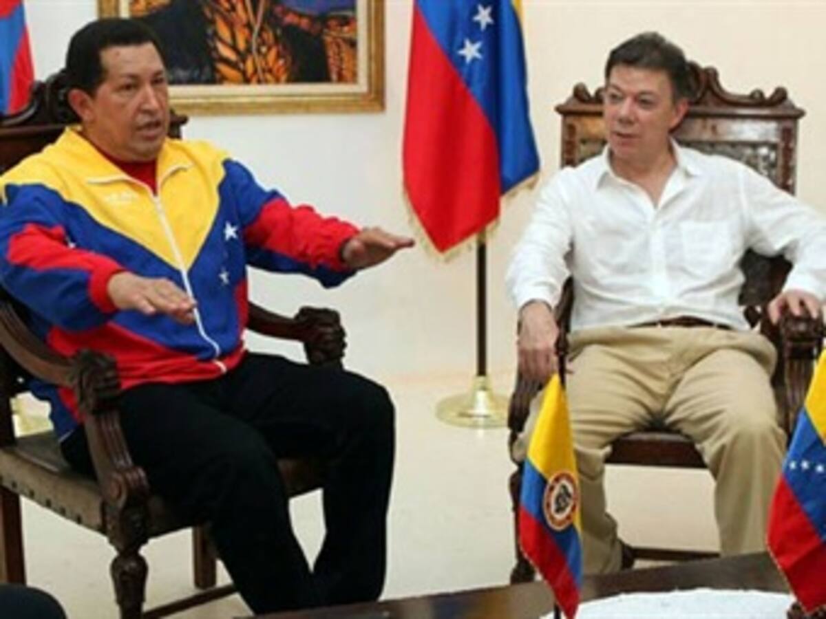 Santos confío en buenas relaciones con Venezuela con o sin Chávez