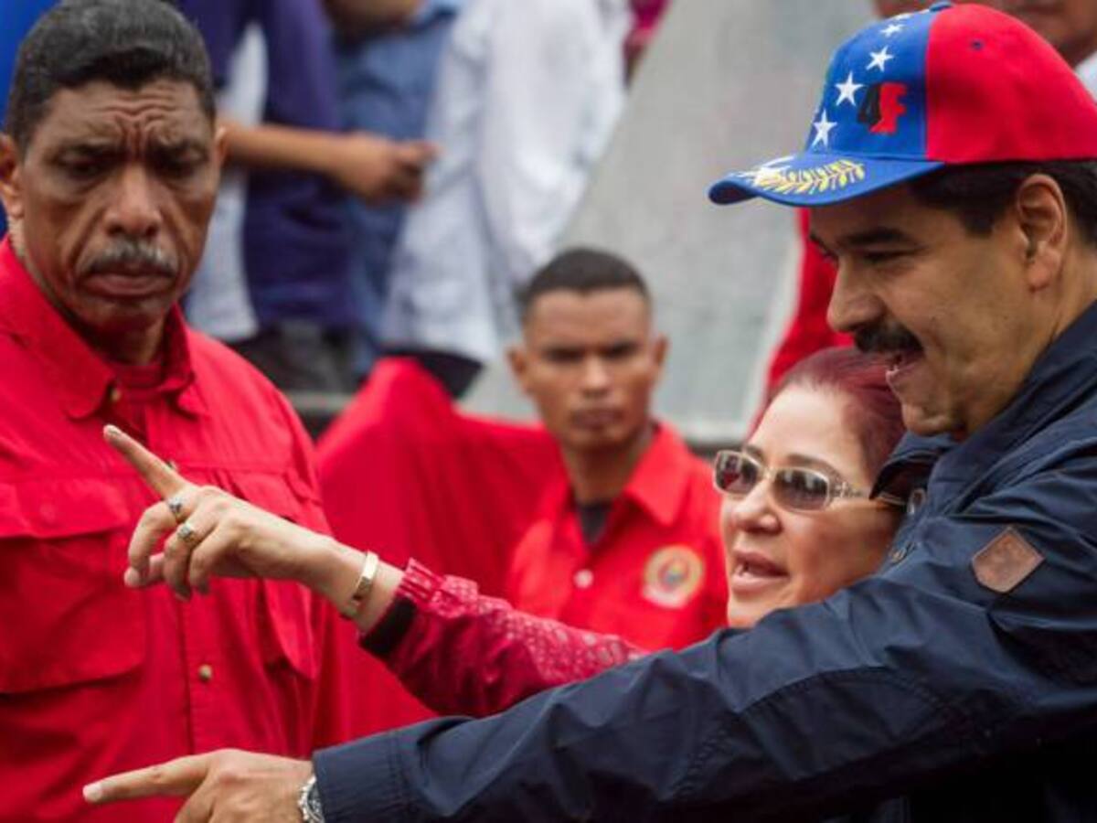 El chavismo busca auditar las firmas de la oposición para revocar a Maduro