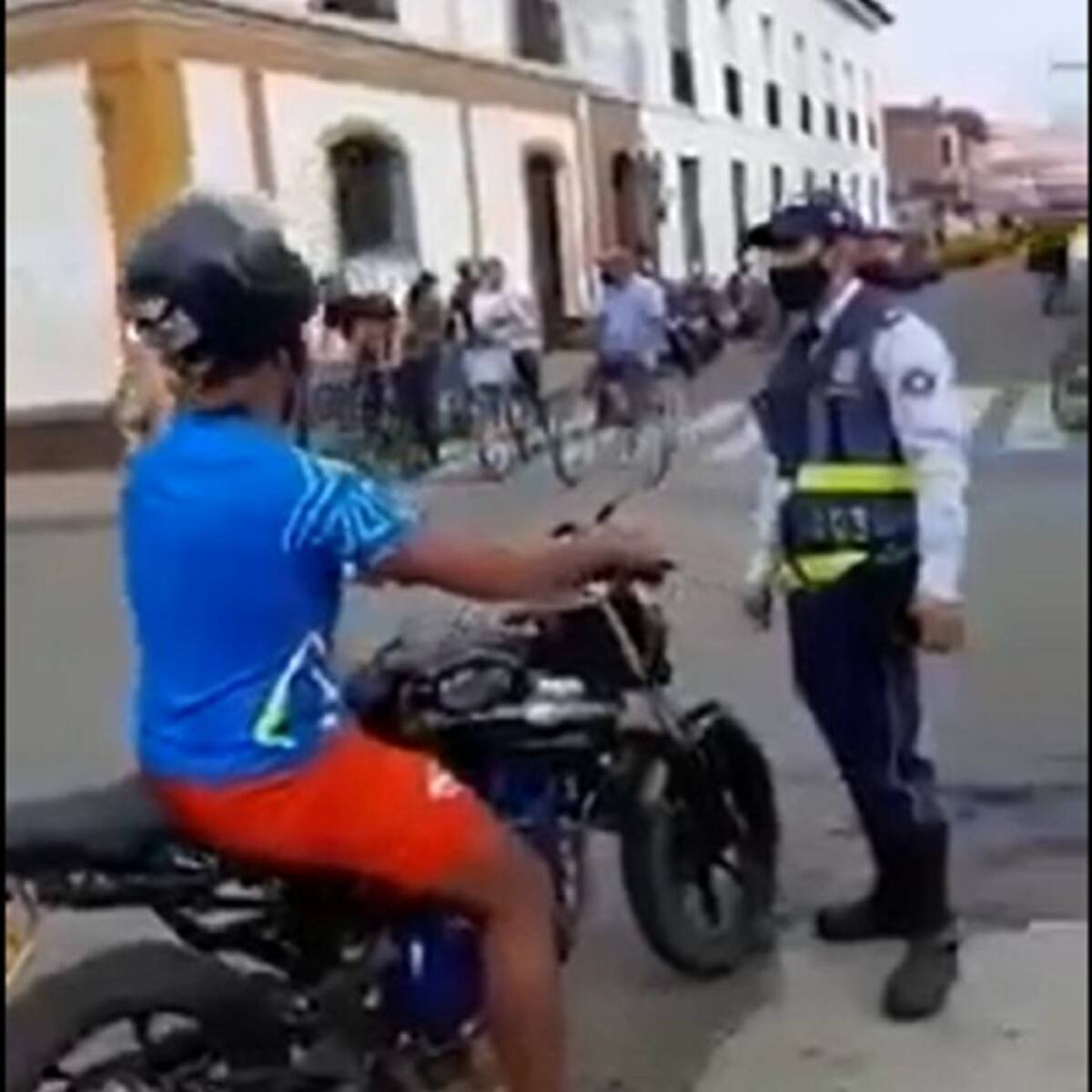 Rechazo en el Valle del Cauca por agresión a un agente de tránsito