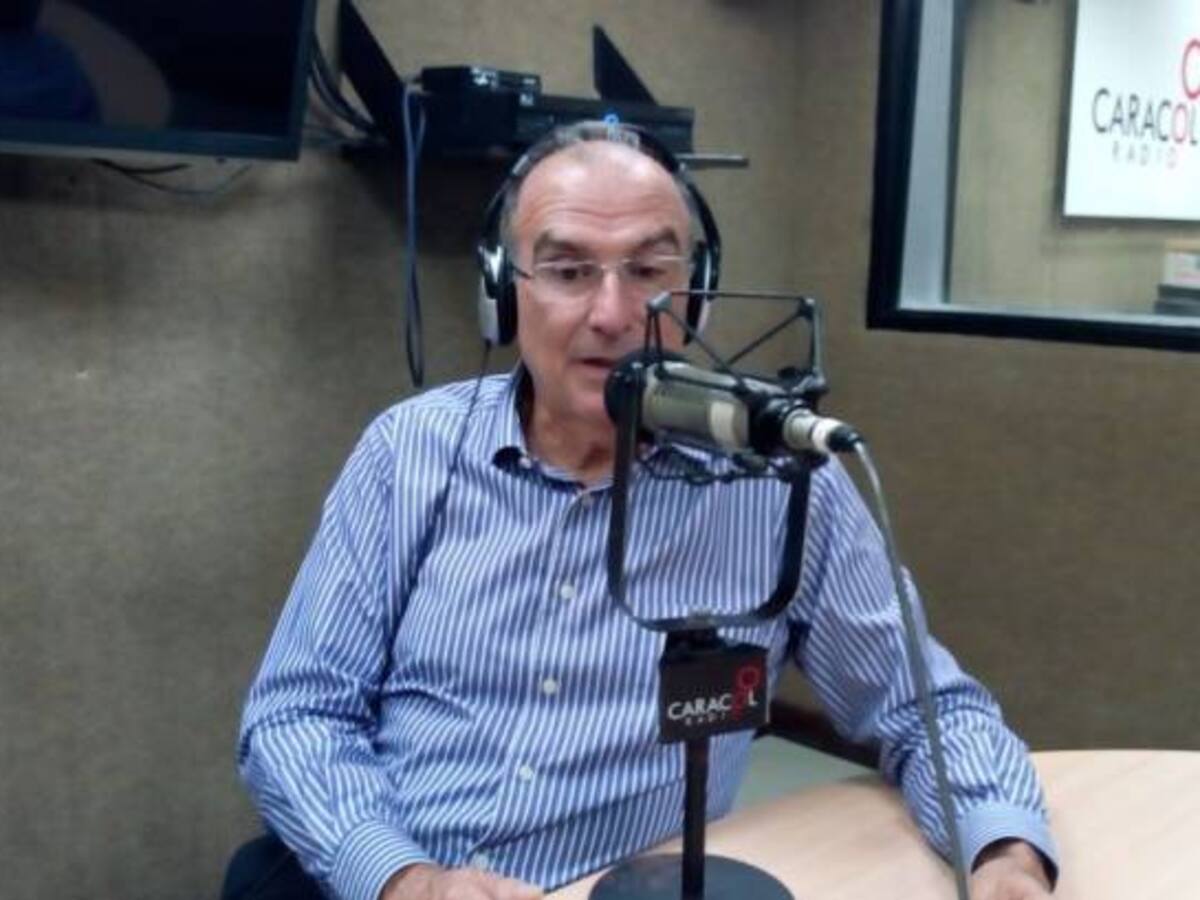 Tenemos que llegar a la primera vuelta con alianzas: Humberto de La Calle