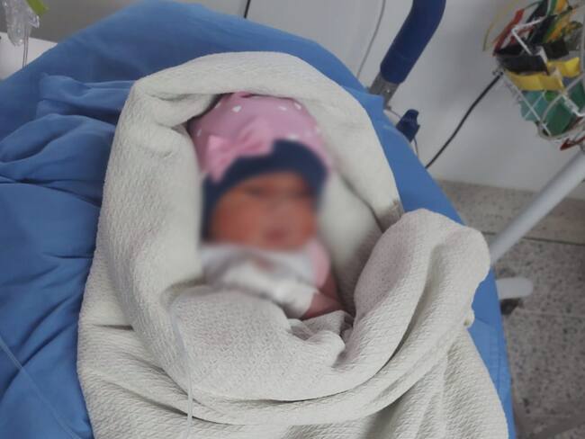 La Policía rescata a una bebé recién nacida que fue abandonada al sur de Bogotá