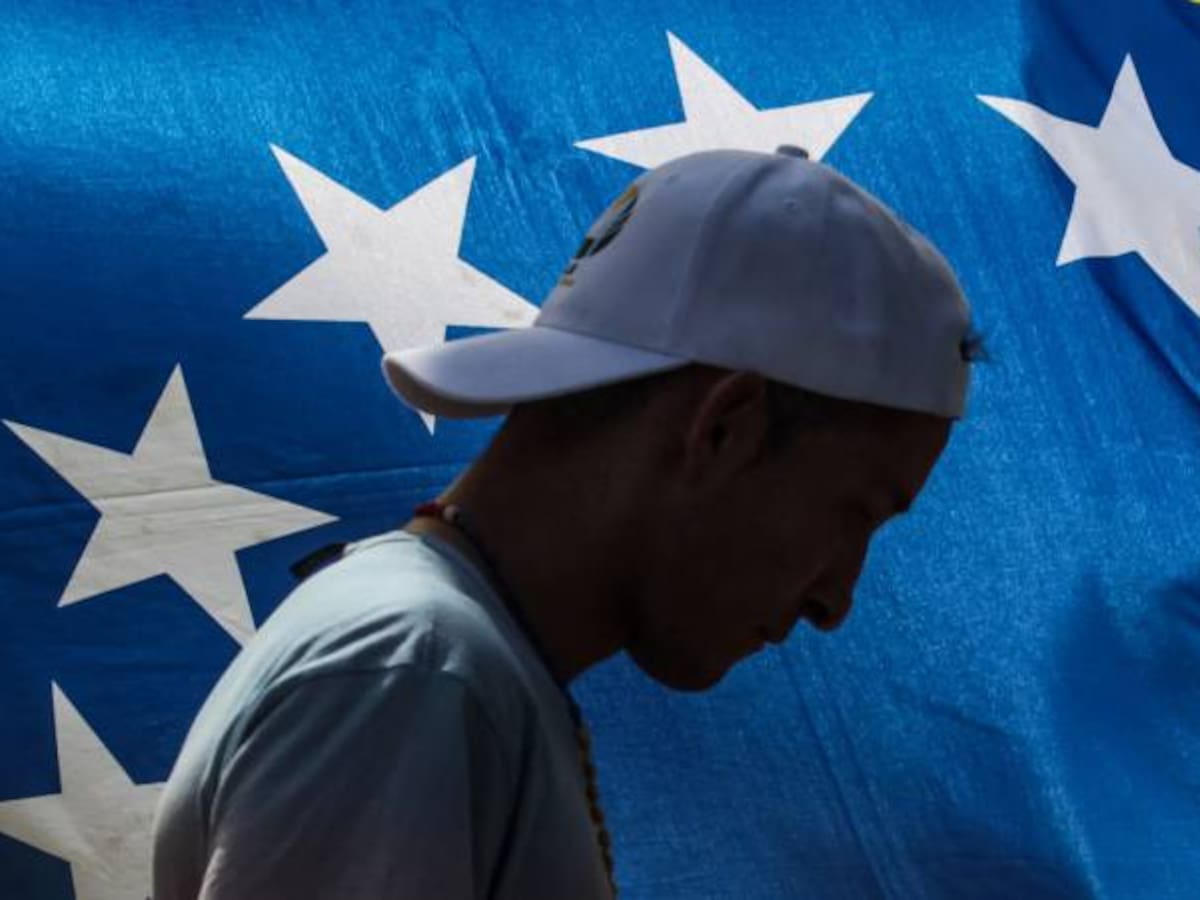 Estados Unidos impone sanciones a ocho funcionarios de Venezuela
