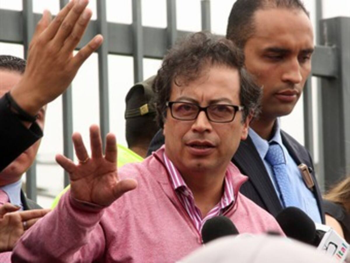 Petro convoca marcha para exigir mejor servicio en Transmilenio