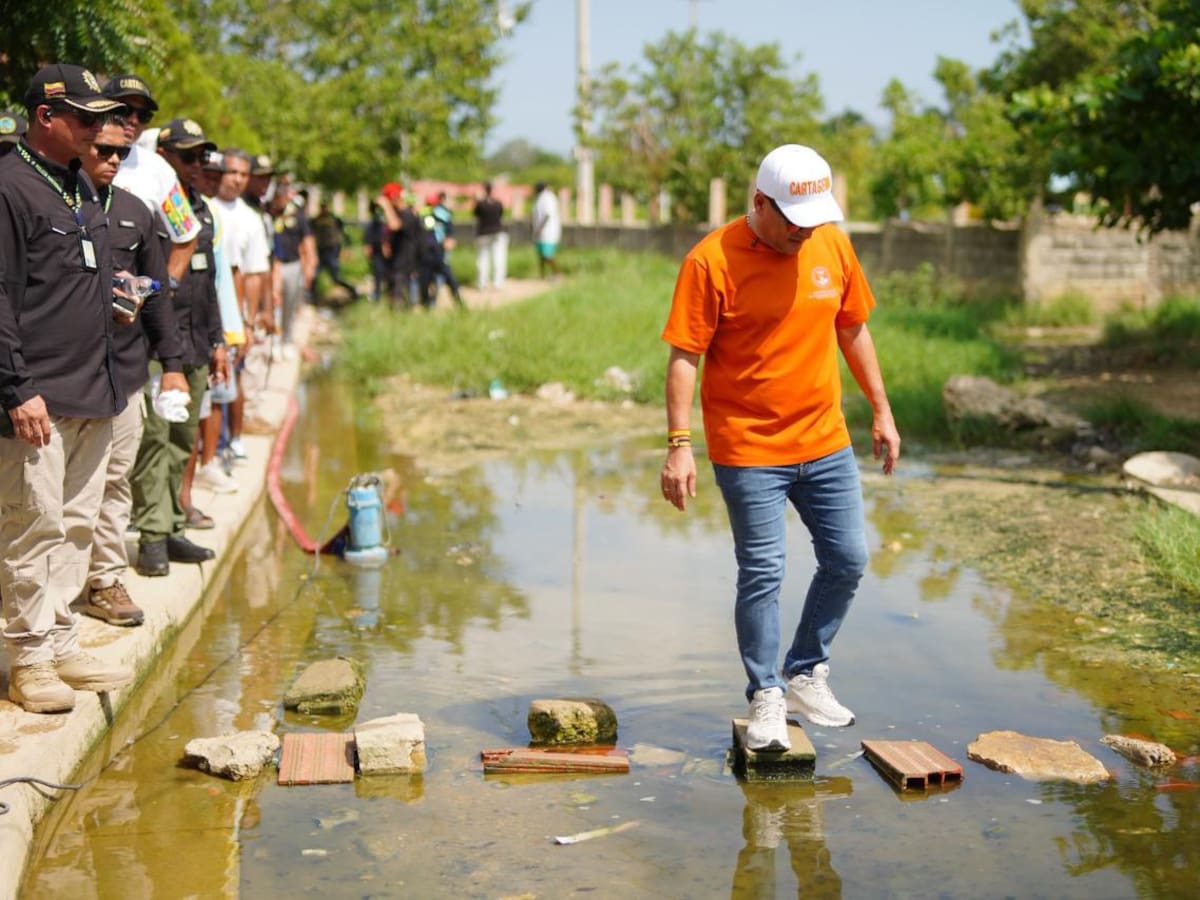Dumek Turbay anuncia obras para enfrentar históricas inundaciones en Santa Ana