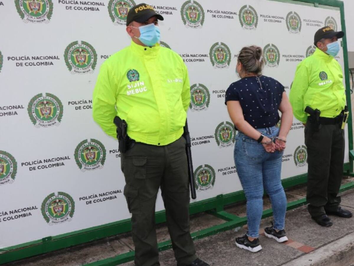Casa por cárcel para mujer que habría participado en varios fleteos
