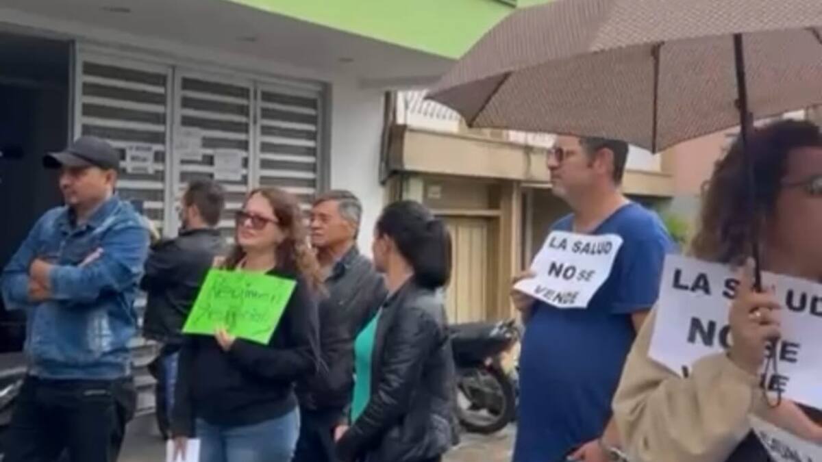 Docente del colegio Rafael Uribe Uribe de Calarcá, Héctor Vargas Bonilla