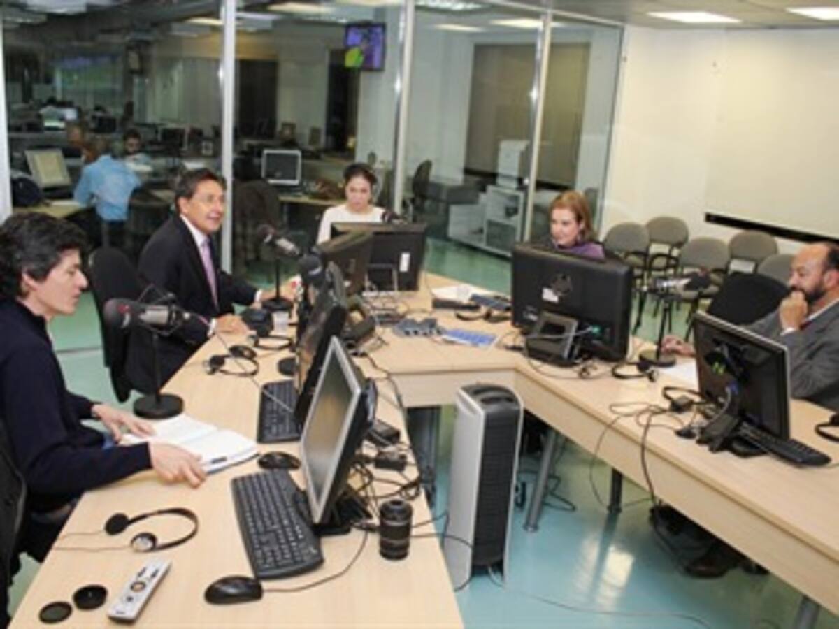"No veo a Germán Vargas haciéndole cajón al presidente Santos": Néstor Humberto Martínez