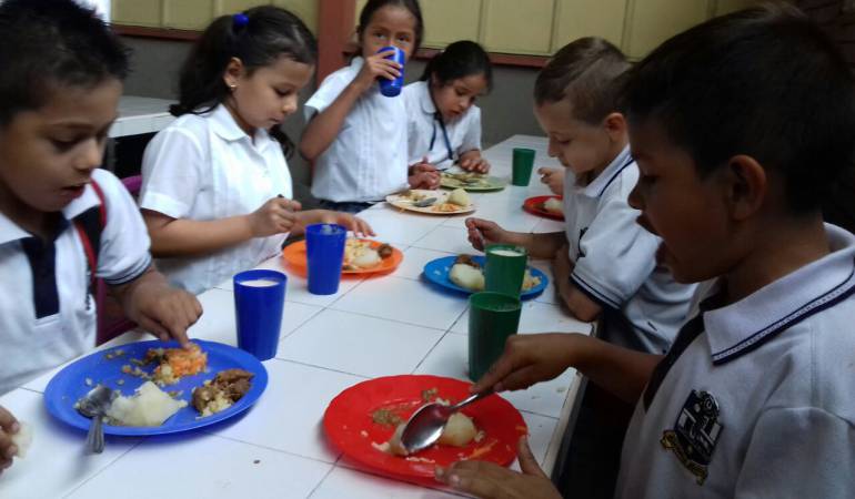 En los 70 colegios públicos de Armenia están a la espera que se inicie el PAE