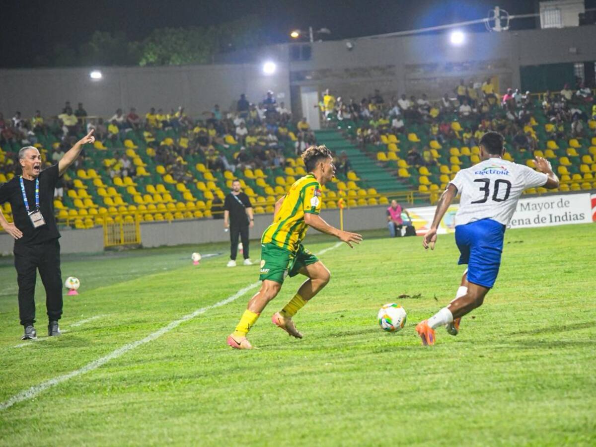 Frustrante empate de Real Cartagena en el Jaime Morón ante el líder del grupo