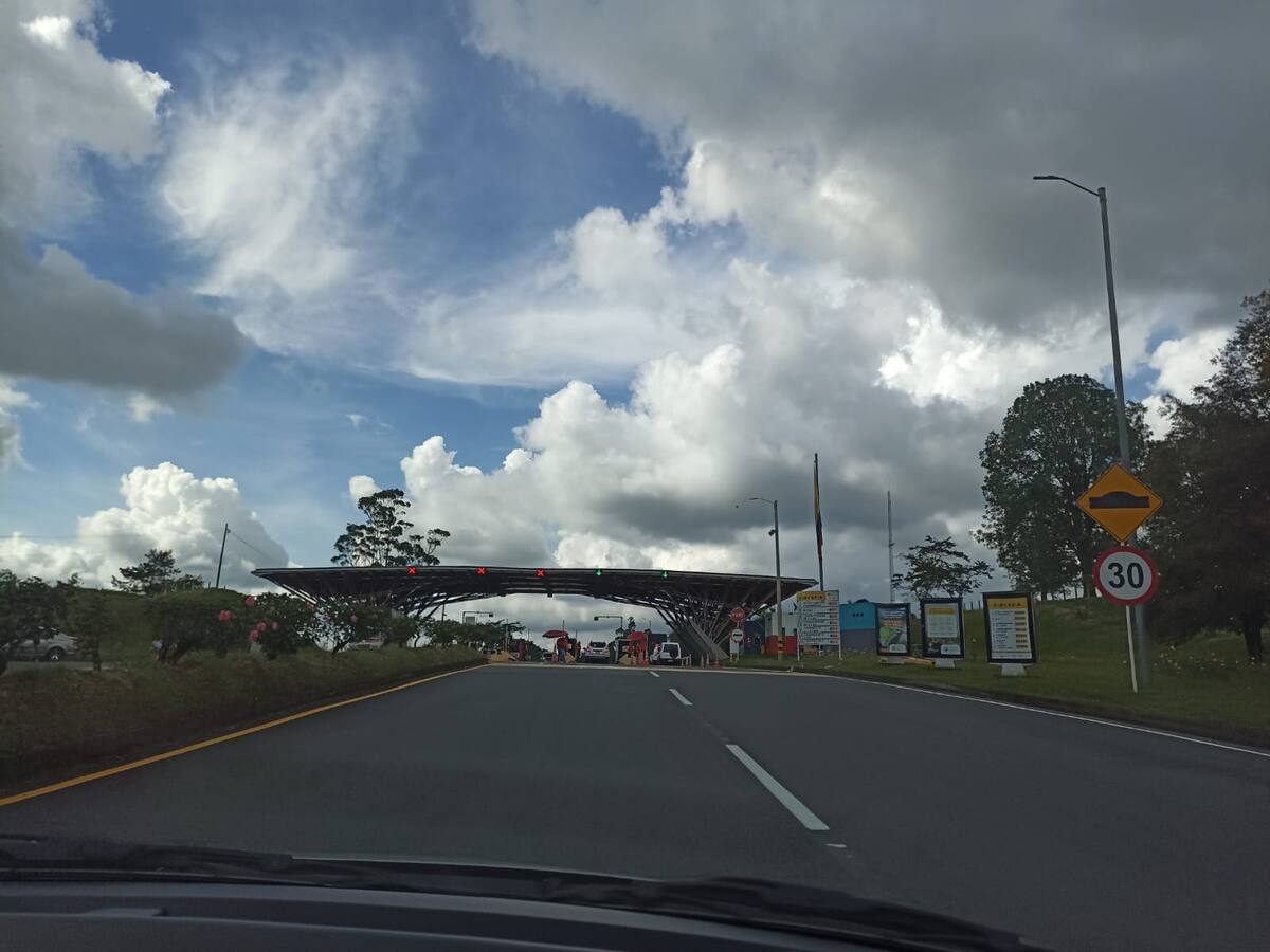 Gobernador del Quindío solicitó a MinTransporte unificación en cobro de peajes