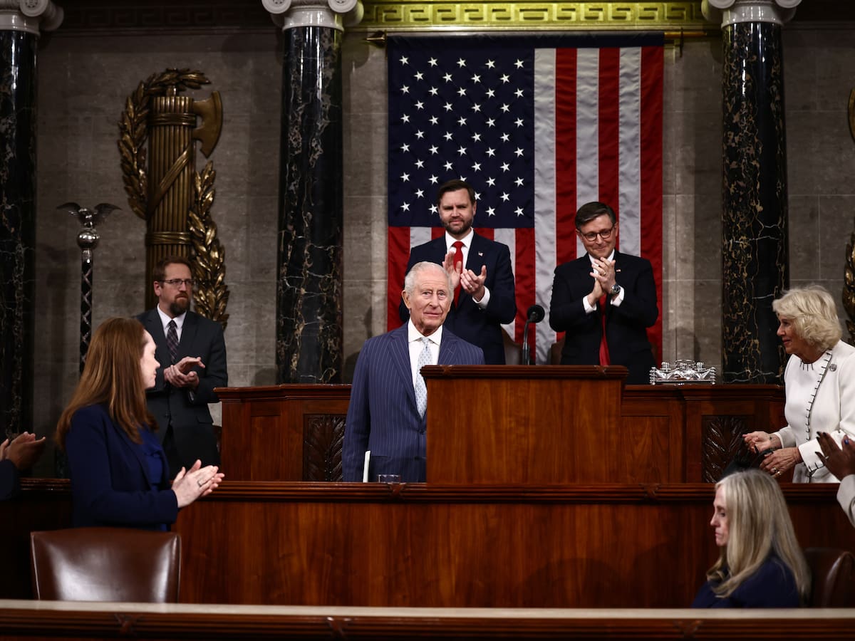 Rey Carlos III pide la reconciliación con Estados Unidos ante el Capitolio
