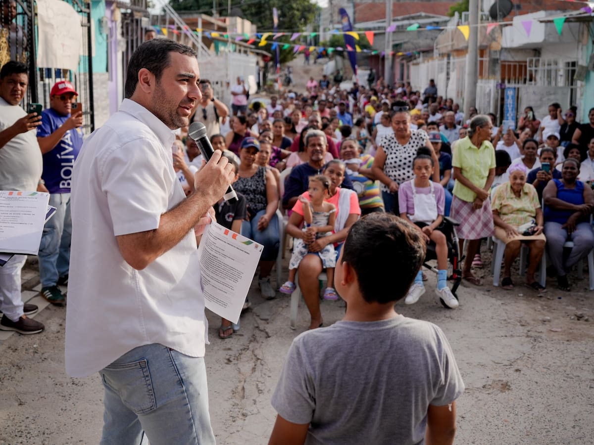 Gobernador Arana anunció titulación de predios en cinco barrios de Cartagena