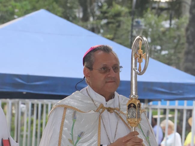 Monseñor Carlos Arturo Quintero, Obispo Armenia