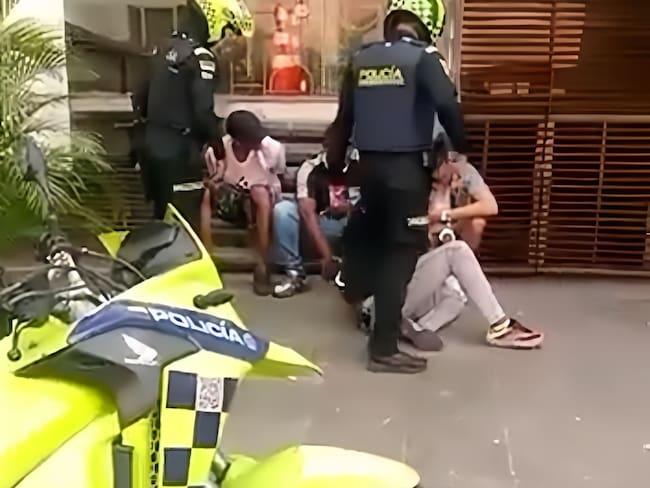 El hombre de 30 años murió en un centro asistencial por la gravedad de las heridas.