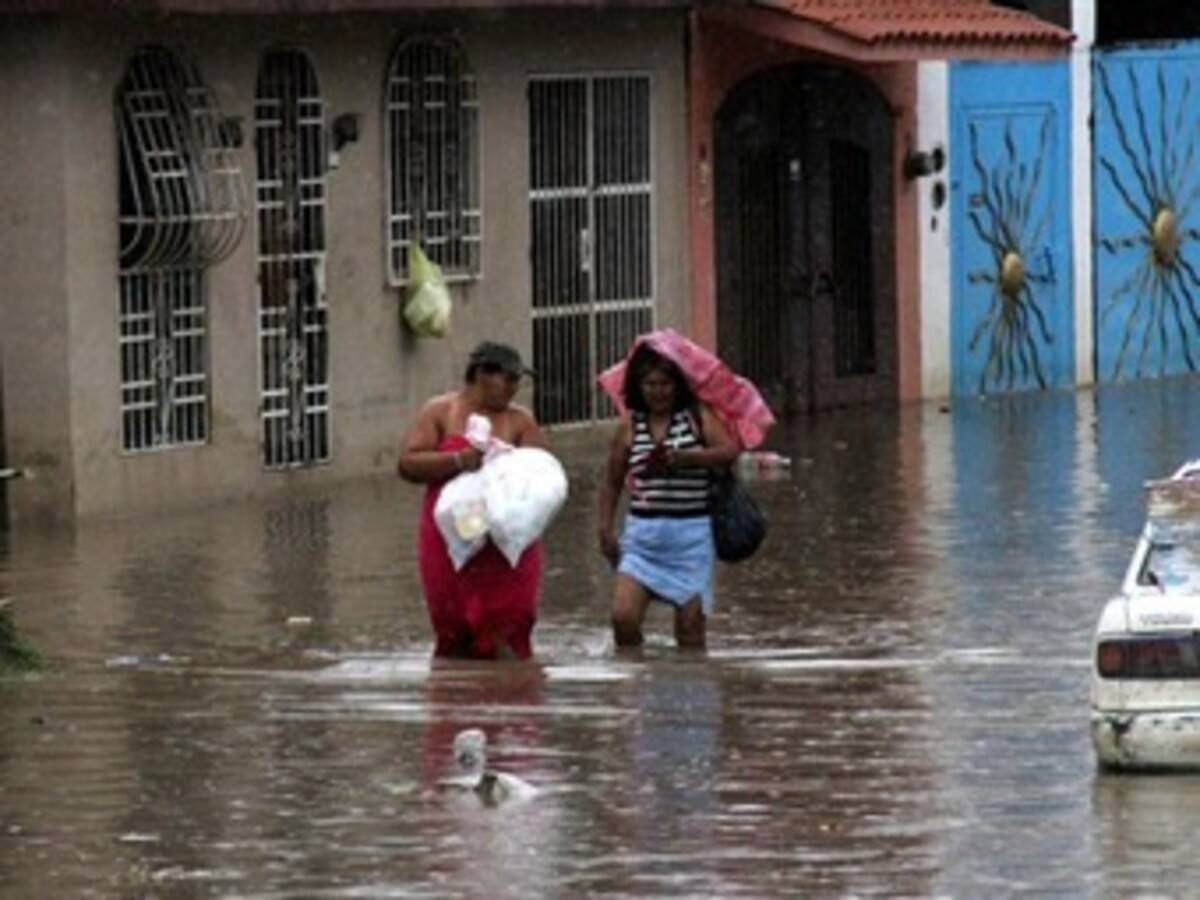 Alerta por tormenta tropical "Karen" al sureste del Golfo de México